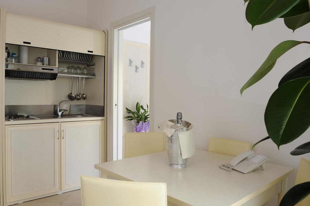 Residence Suite Smeraldo Riccione Bilik gambar