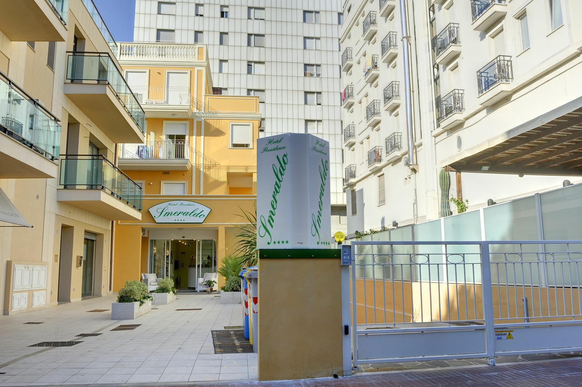 Residence Suite Smeraldo Riccione Luaran gambar